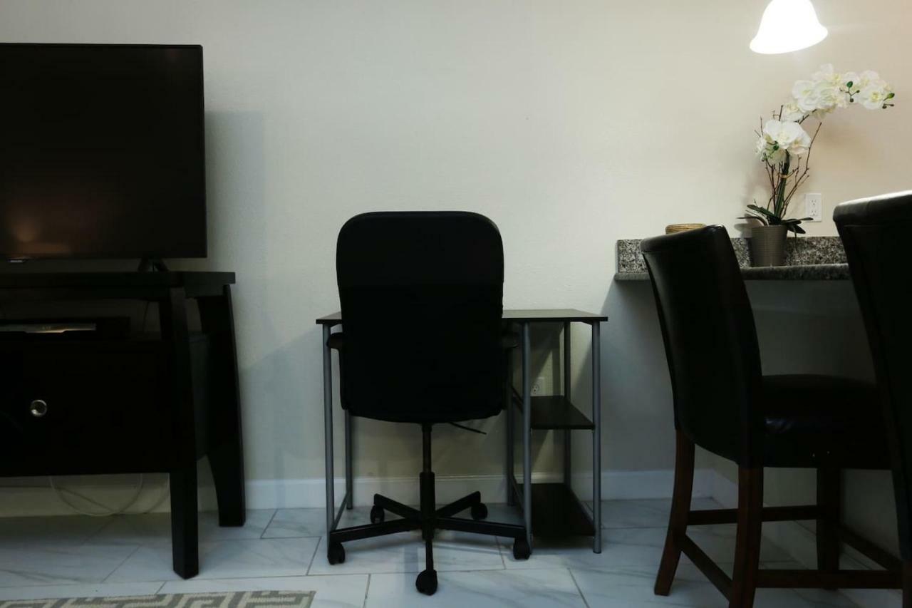 C - New 4 Bedroom Home - 5 Miles To Disney - Free Water Park - Private Pool كيسيمي المظهر الخارجي الصورة