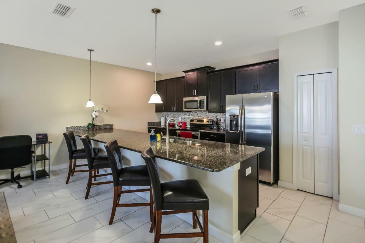 C - New 4 Bedroom Home - 5 Miles To Disney - Free Water Park - Private Pool كيسيمي المظهر الخارجي الصورة