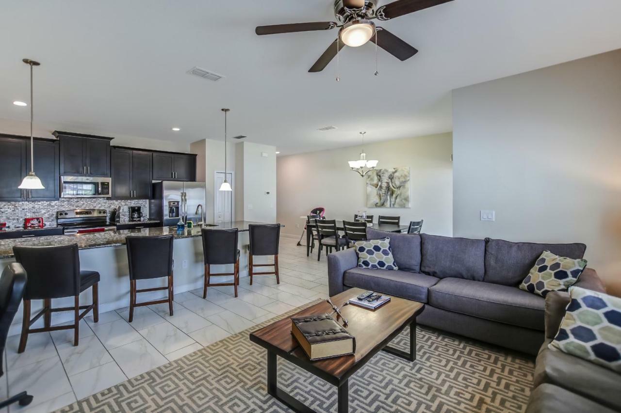C - New 4 Bedroom Home - 5 Miles To Disney - Free Water Park - Private Pool كيسيمي المظهر الخارجي الصورة
