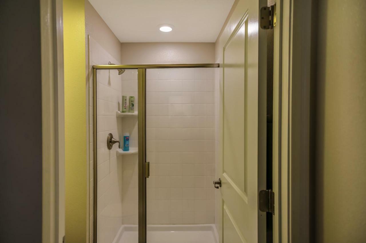 C - New 4 Bedroom Home - 5 Miles To Disney - Free Water Park - Private Pool كيسيمي المظهر الخارجي الصورة